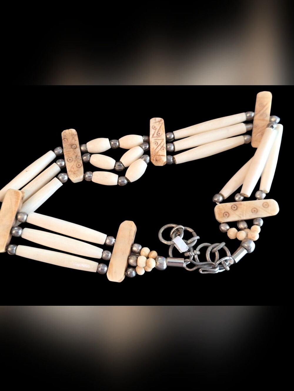 Vintage | Handcrafted Cream Bone Bead Choker Necklace